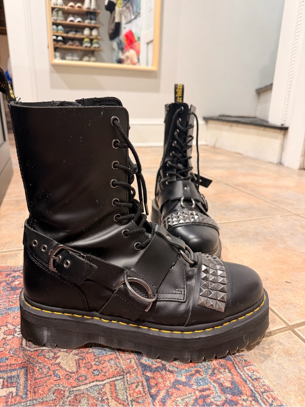 Dr. Martens Jadon Hi Studded Platform Boots  Size Men 11 (Discontinued Style) - Picture 2 of 5